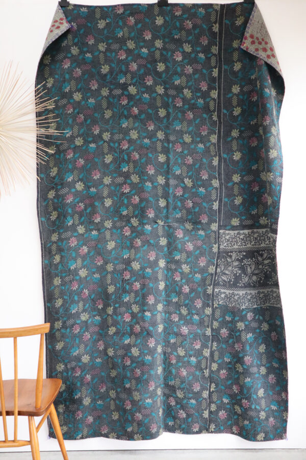 Vintage kantha / V01 Gray  マルチカバー　 - 画像 (4)